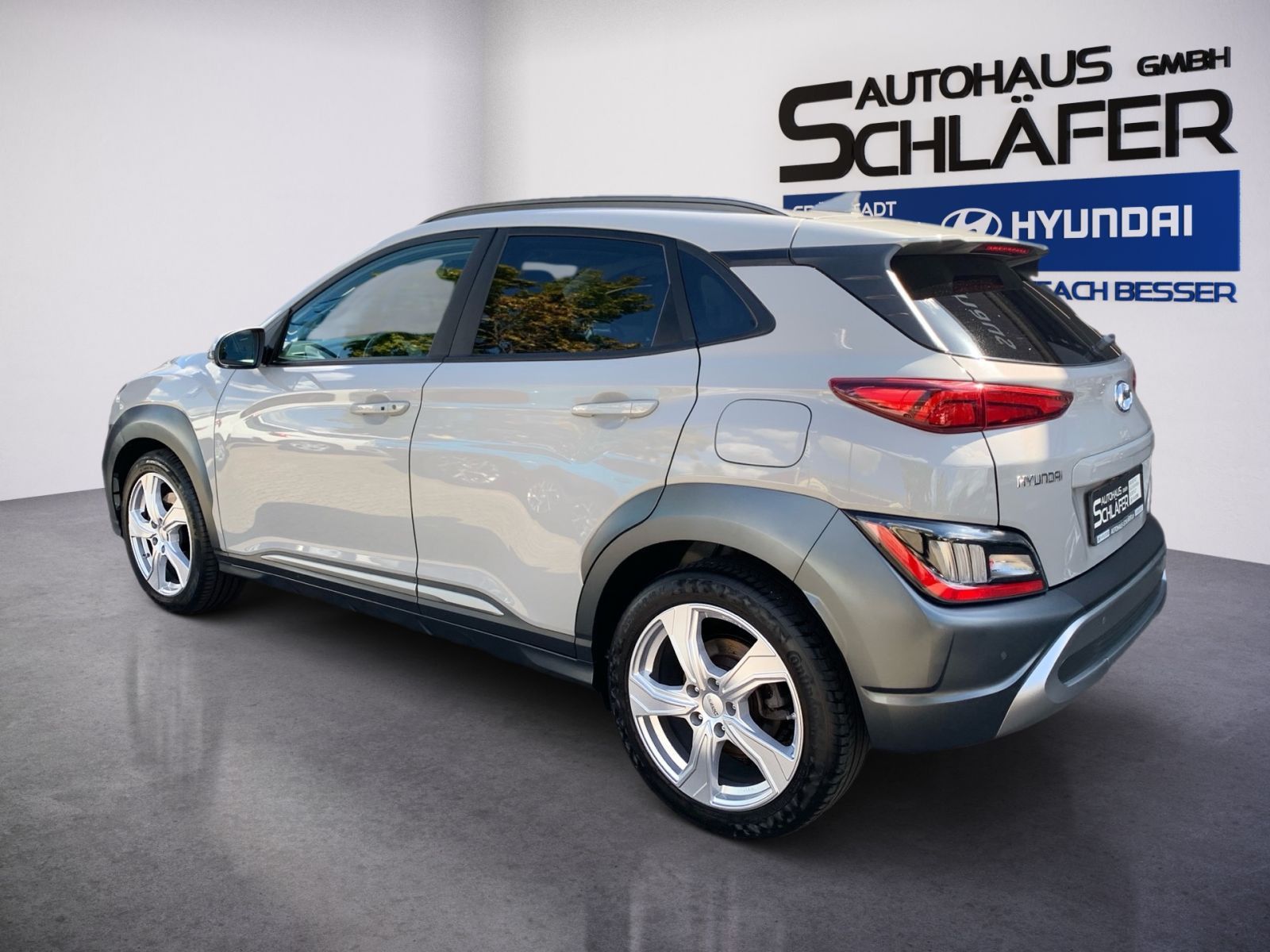 Fahrzeugabbildung Hyundai KONA 1.6 T-GDI 7-DCT Prime Leder Schiebedach