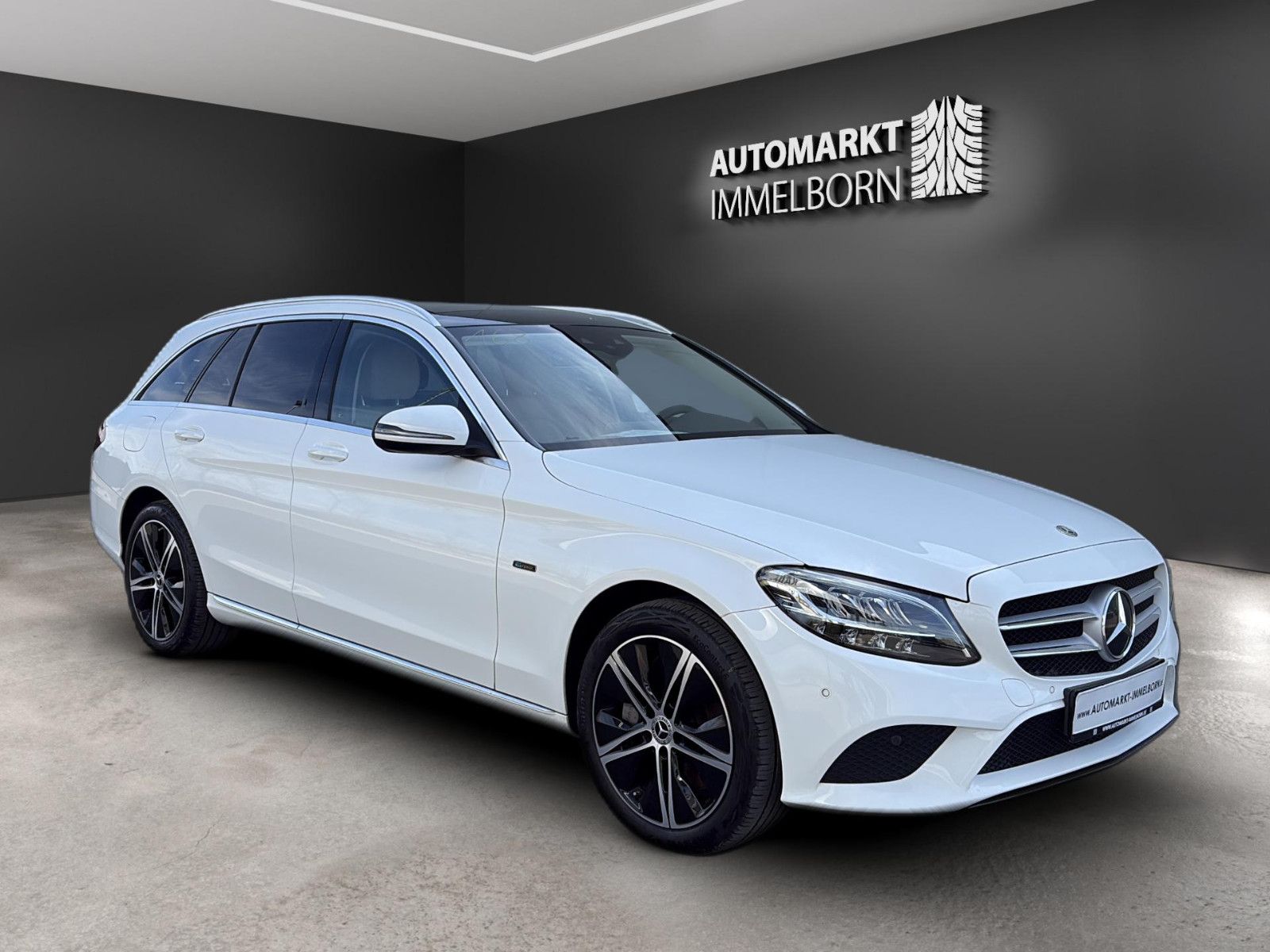 MERCEDES-BENZ C 300 T e Exclusiv Pano*Virtual*Kamera*Leder*LED