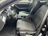 Volkswagen Passat 2.0TDI DSG 190PS Business Navi Kamera AHK - VW Passat Gebrauchtwagen in Nürnberg