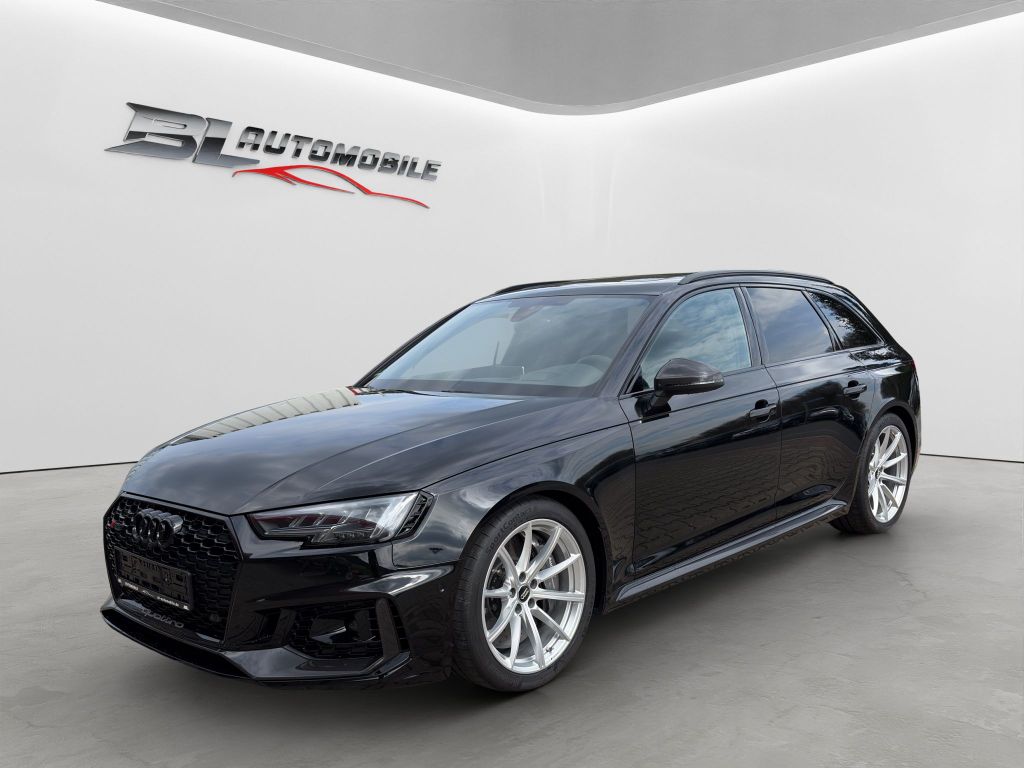 Audi RS4