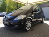 Mercedes-Benz A 160 Autom/Navi/Temp/Shz/2x PDC/Klima/Allwetter - gebrauchte Mercedes-Benz A 160 aus dem Jahr 2009