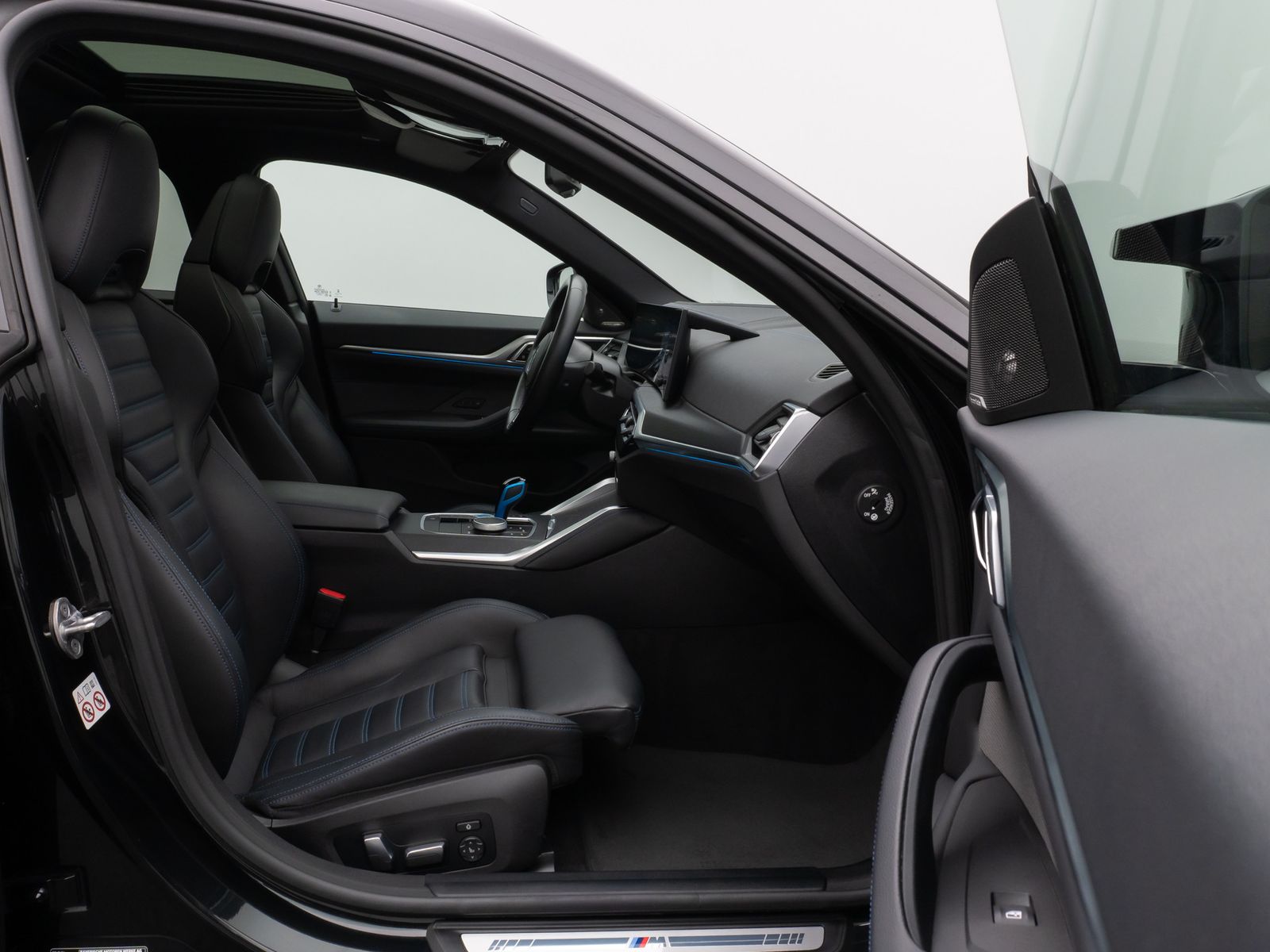 Fahrzeugabbildung BMW i4 M50 GranCoupé 360°Glasdach HUD DAB H/K 19Zoll