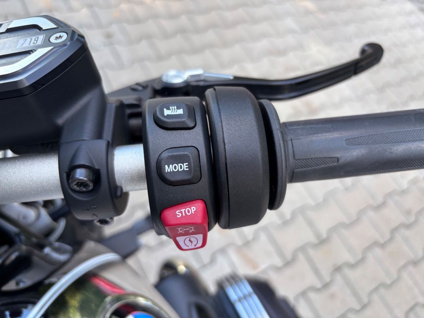 Fahrzeugabbildung BMW R nine T 100 Jahre Edition Oil Inclusive