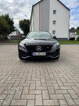 Mercedes-Benz Mercedes Benz C Klasse 220d T Modell - Mercedes-Benz E 220 mit Diesel-Antrieb: Kombi, Schaltgetriebe