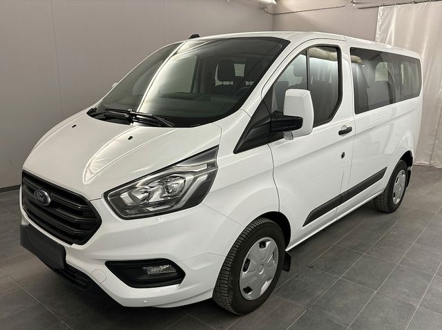 Ford Tourneo Custom/Transit Custom Bus erst 4.900 km