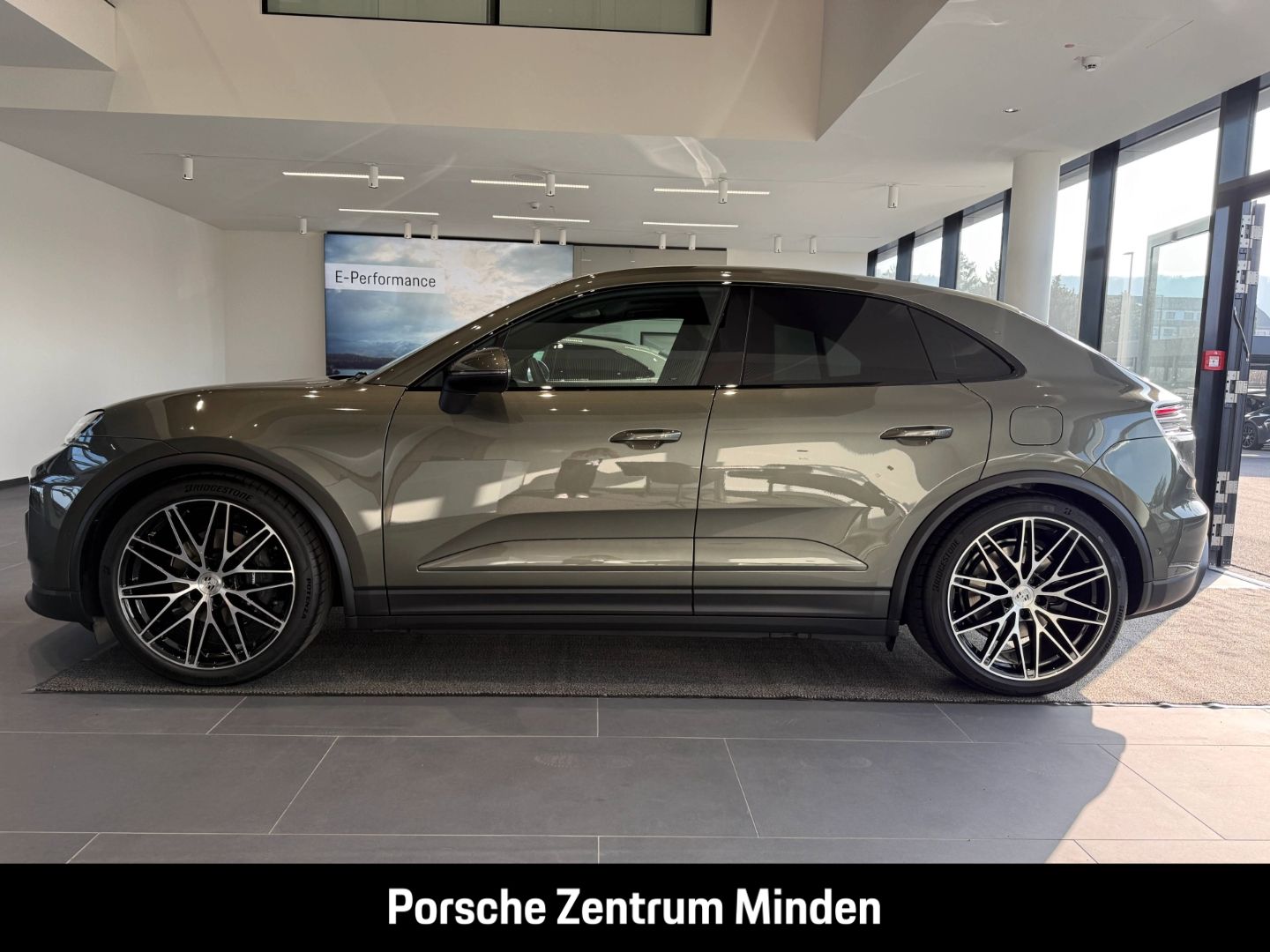 Porsche Macan - Bild 2