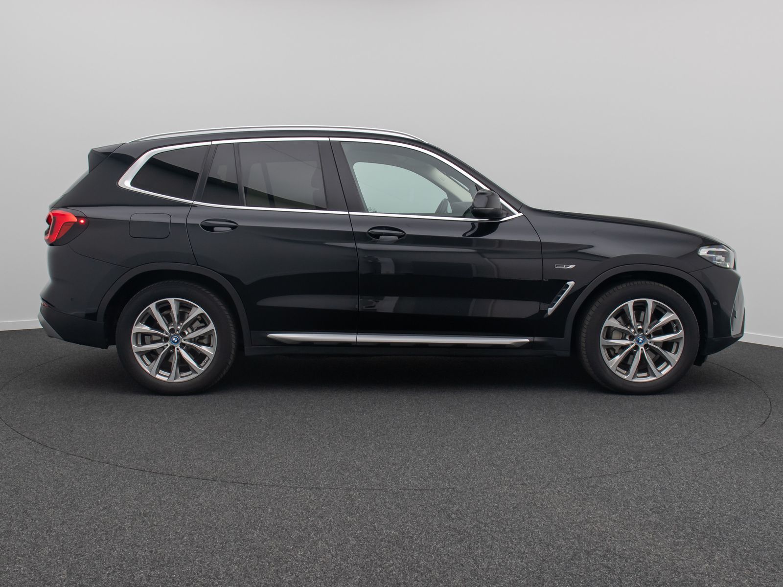 Fahrzeugabbildung BMW X3 xD30e DAB Kamera Panorama 19Zoll Leder Sport