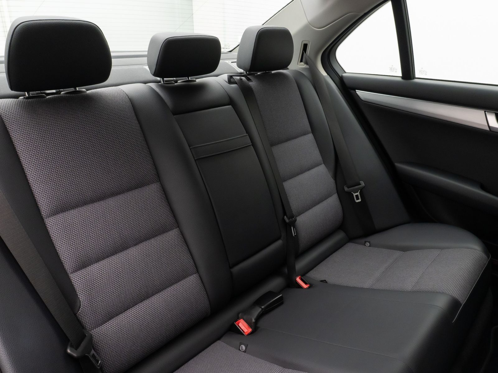 Fahrzeugabbildung Mercedes-Benz C 200 CDI Avantgarde Limo Schiebedach SHZ