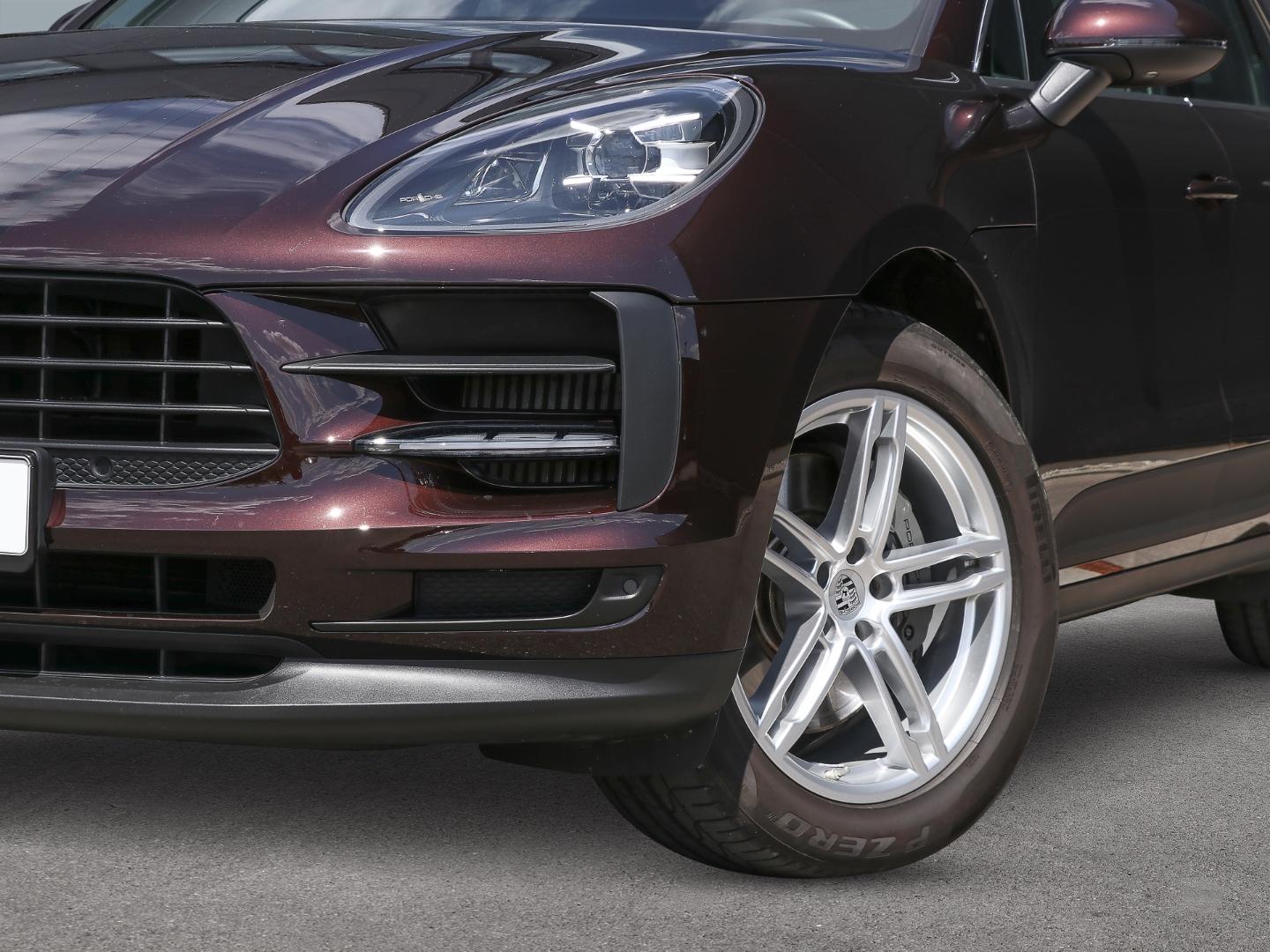 Porsche Macan S Luftfederung PASM Rückfahrkamera