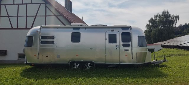 Airstream International 684