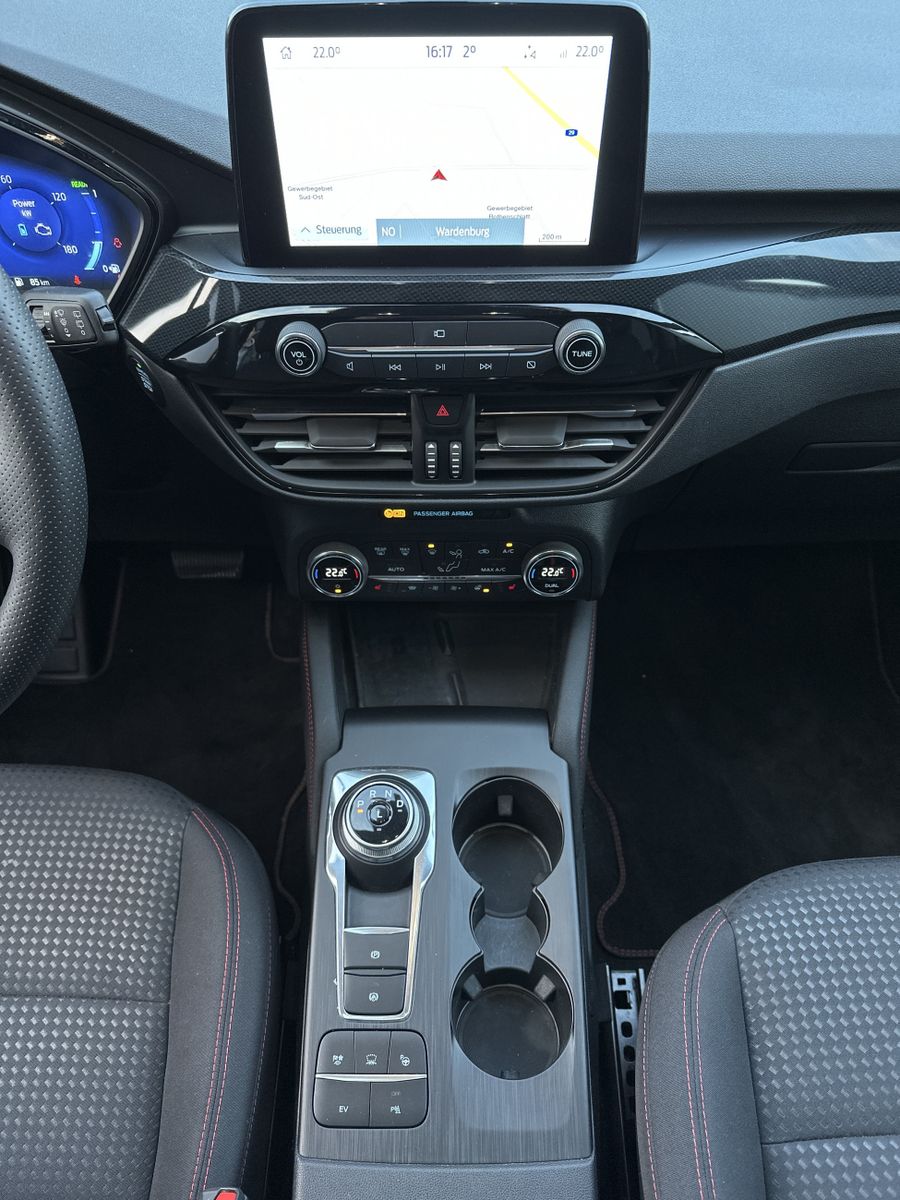 Fahrzeugabbildung Ford Kuga 2.5 Plug-In Hybrid ST-Line NAV+LED+PANO+KAM