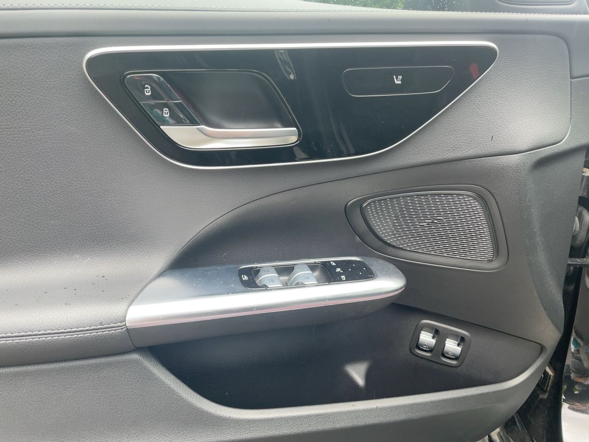 Fahrzeugabbildung Mercedes-Benz C 300 e T-Modell AMG/Night/Pano/AHK/360°/Digital