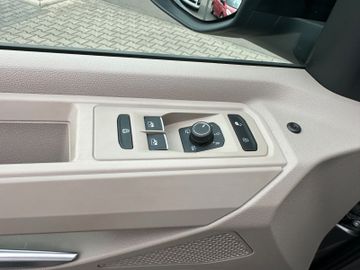 Volkswagen T7 Multivan - 9