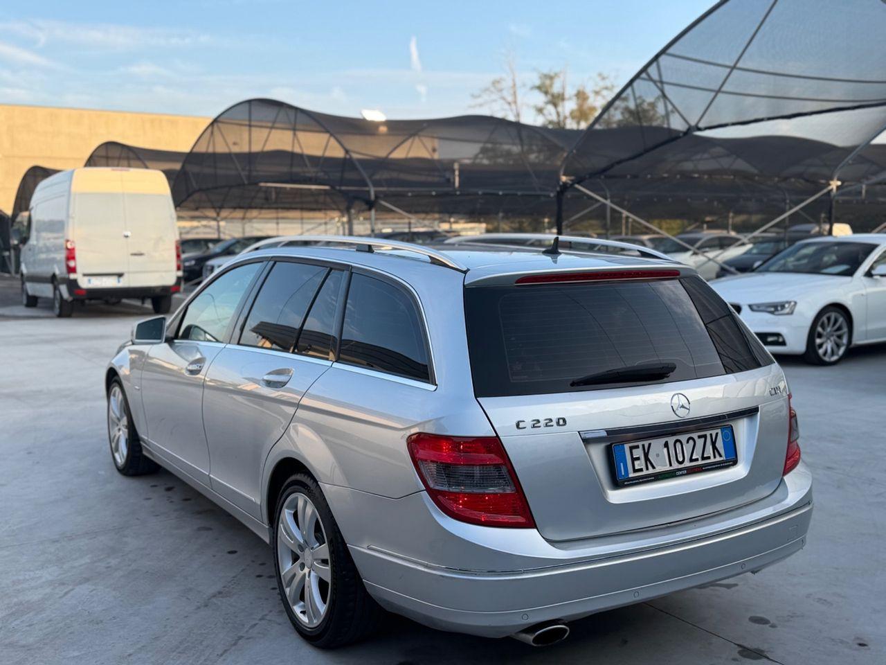 Mercedes-Benz C220 2011 — photo 11