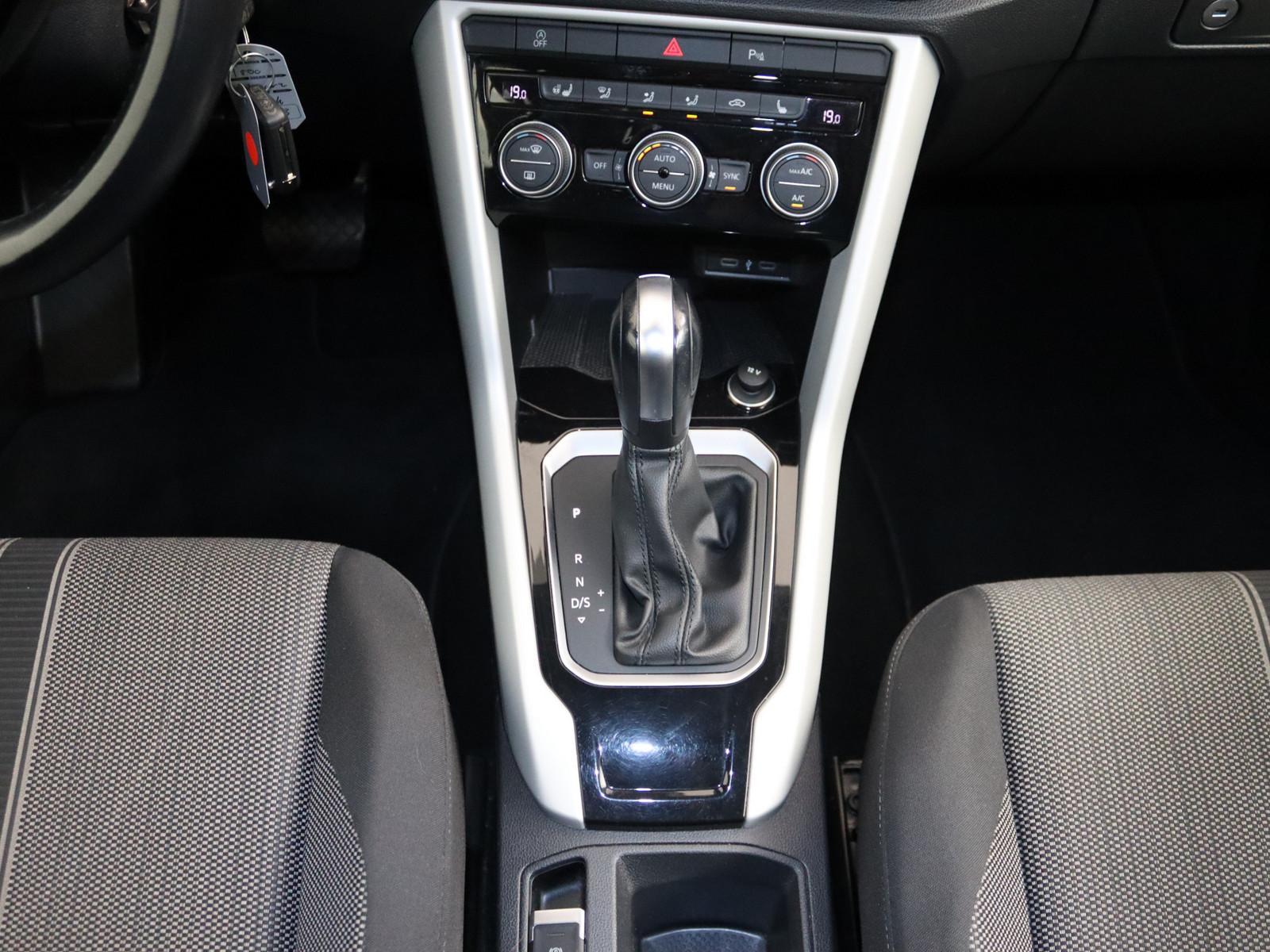 Volkswagen T-Roc Cabriolet 1.5 TSI Style LED ACC NAVI SHZ, миниатюра 13