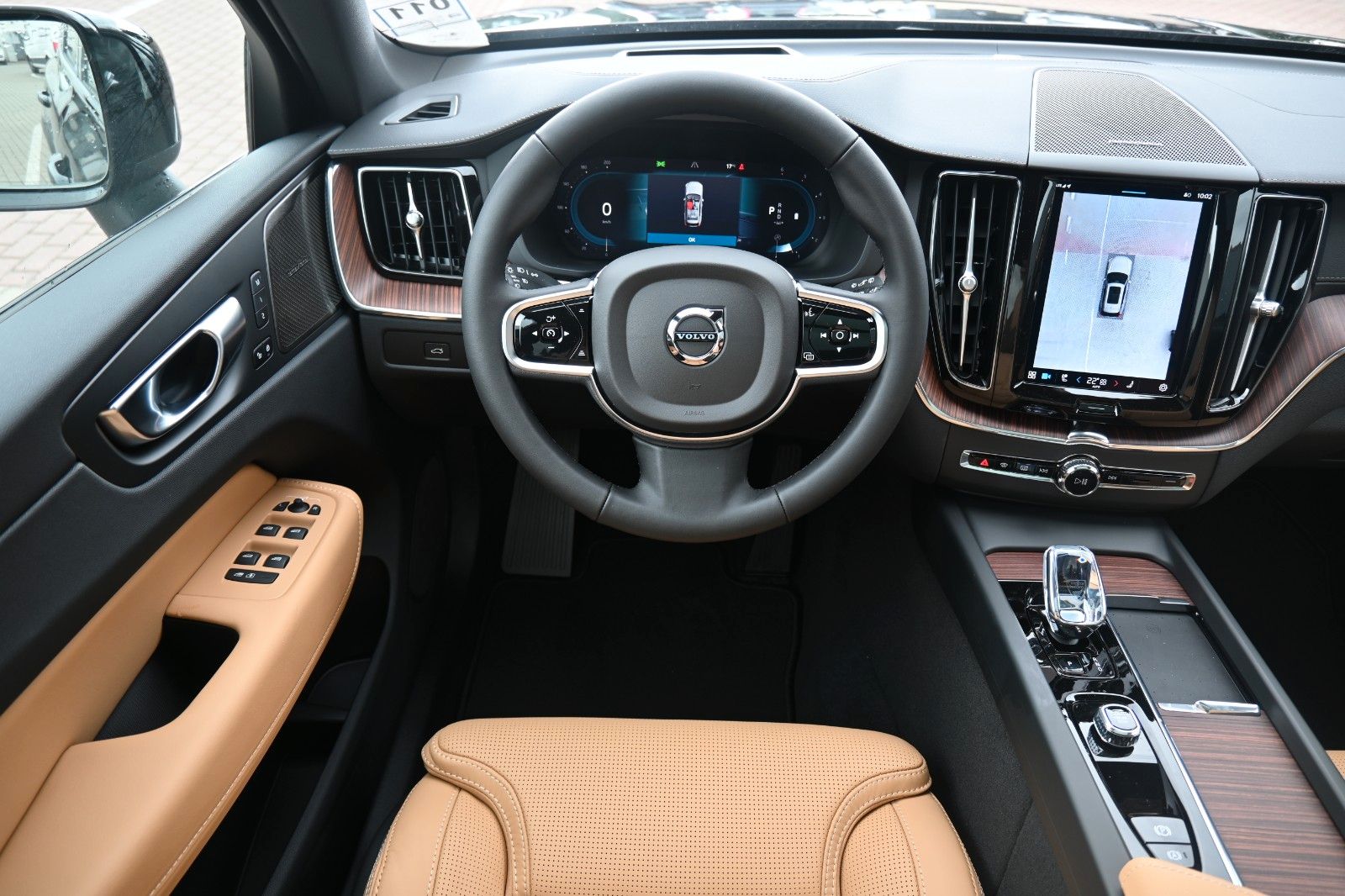 Fahrzeugabbildung Volvo XC60 B4 D AWD Ultimate Dark*STDHZG*360°*LUFT*ACC