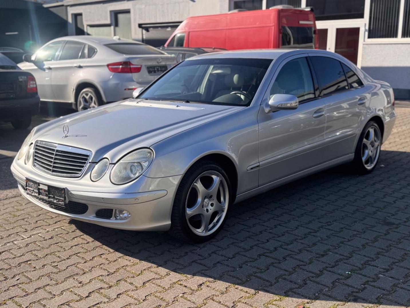 Mercedes-Benz E 200 / Tüv07/27