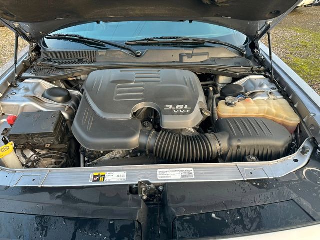 Dodge Challenger SXT 3,6 2015 unfallfrei Leder Top