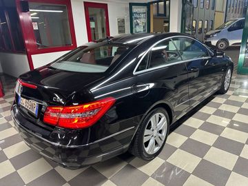 Mercedes E 250 - 8