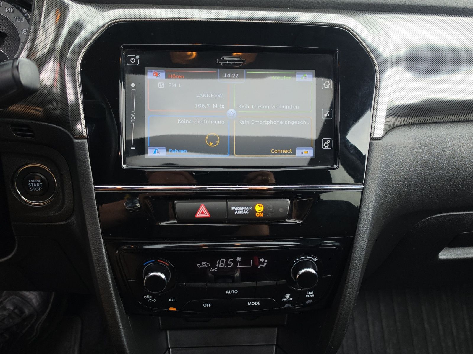Fahrzeugabbildung Suzuki Vitara 1.4 Comfort+ 4x4 Automatik Panoramadach