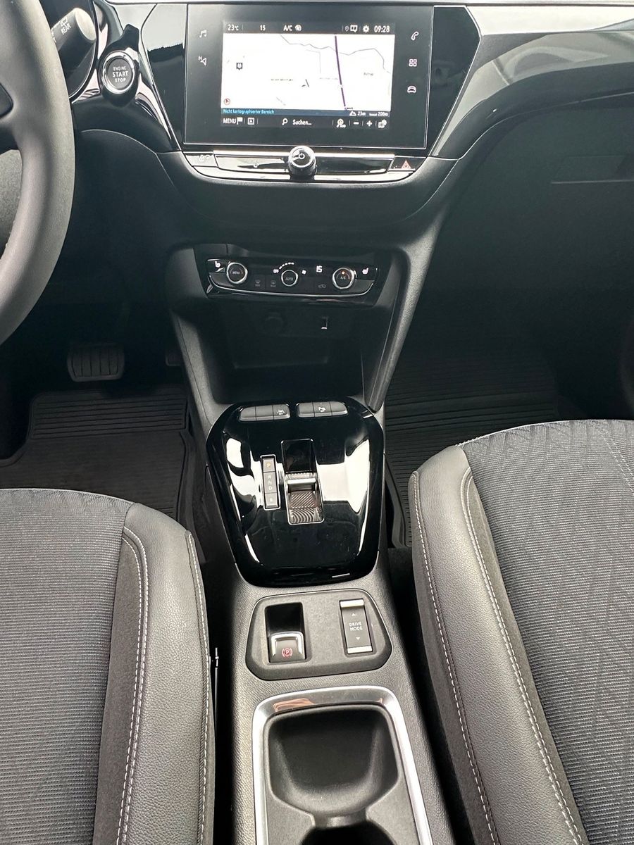 Fahrzeugabbildung Opel Corsa e Elegance NAV+LED+KAMERA+SHZ+KEYLESS