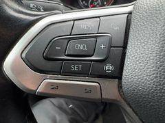 Fahrzeugabbildung Volkswagen T6.1 Caravelle Comfort Navi LED el.Tür Klimaaut.