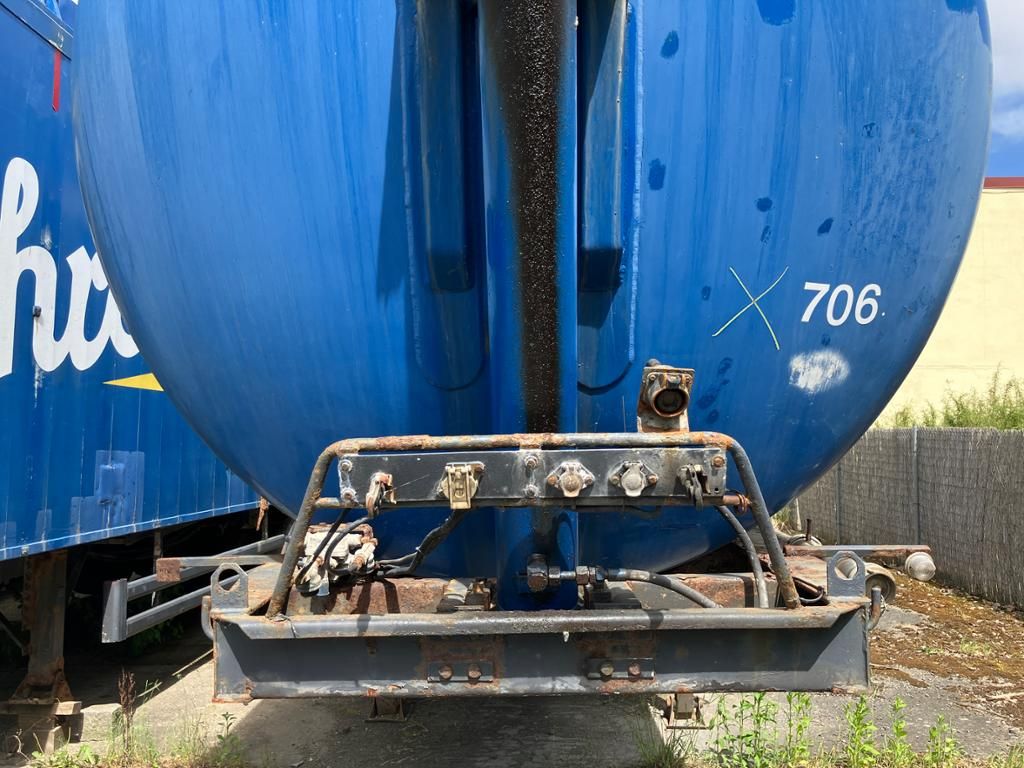 Fahrzeugabbildung Andere 3-Achs-Silo f Staub-u. Rieselgüter Typ SSK59/10-