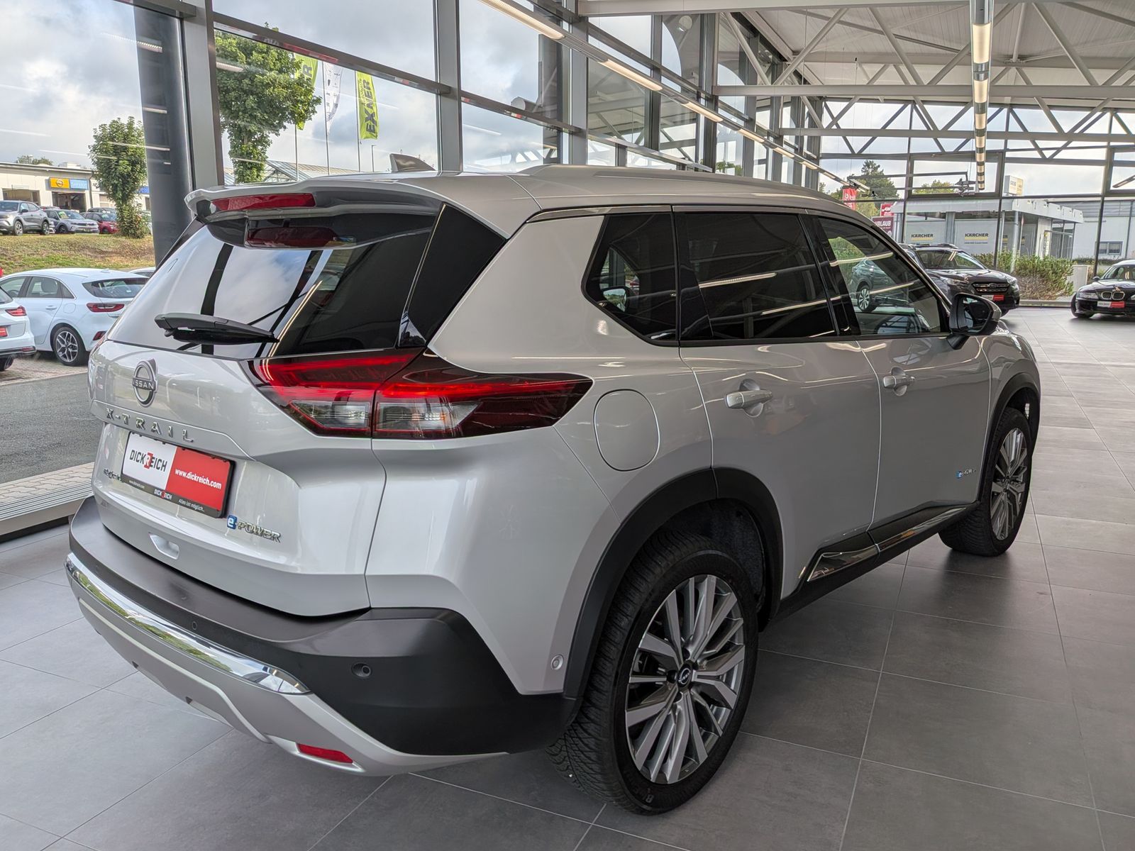 Fahrzeugabbildung Nissan X-Trail 1.5 e-Power e-4 Tekna Bose HUD LED+ 20"