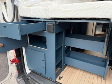 HYMER  ERIBA  HYMERCAR Eriba Car 600 Winter+Chassis+Campingpaket LED 