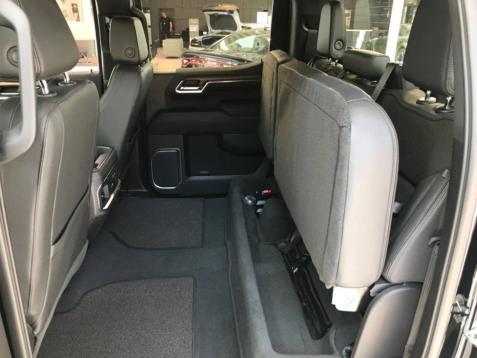 Fahrzeugabbildung Chevrolet Silverado 6.2 V8 High Country*Z71 *KlappeLPG