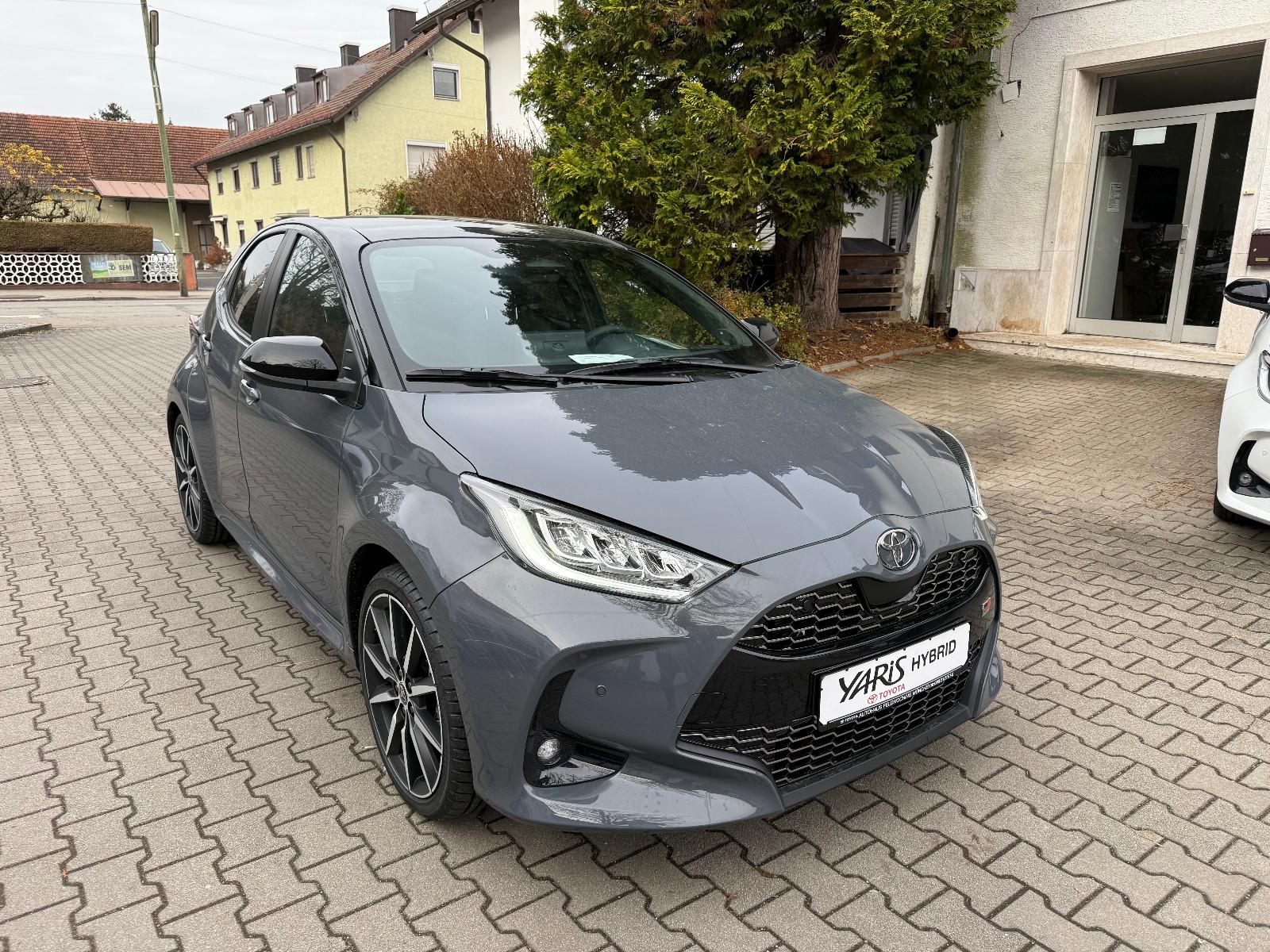 Toyota Yaris1.5 130 GR SPORT,JBL,Navi,Panorama.,Head-Up