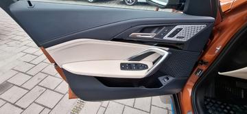 2022 BMW IX1 — миниатюра 28