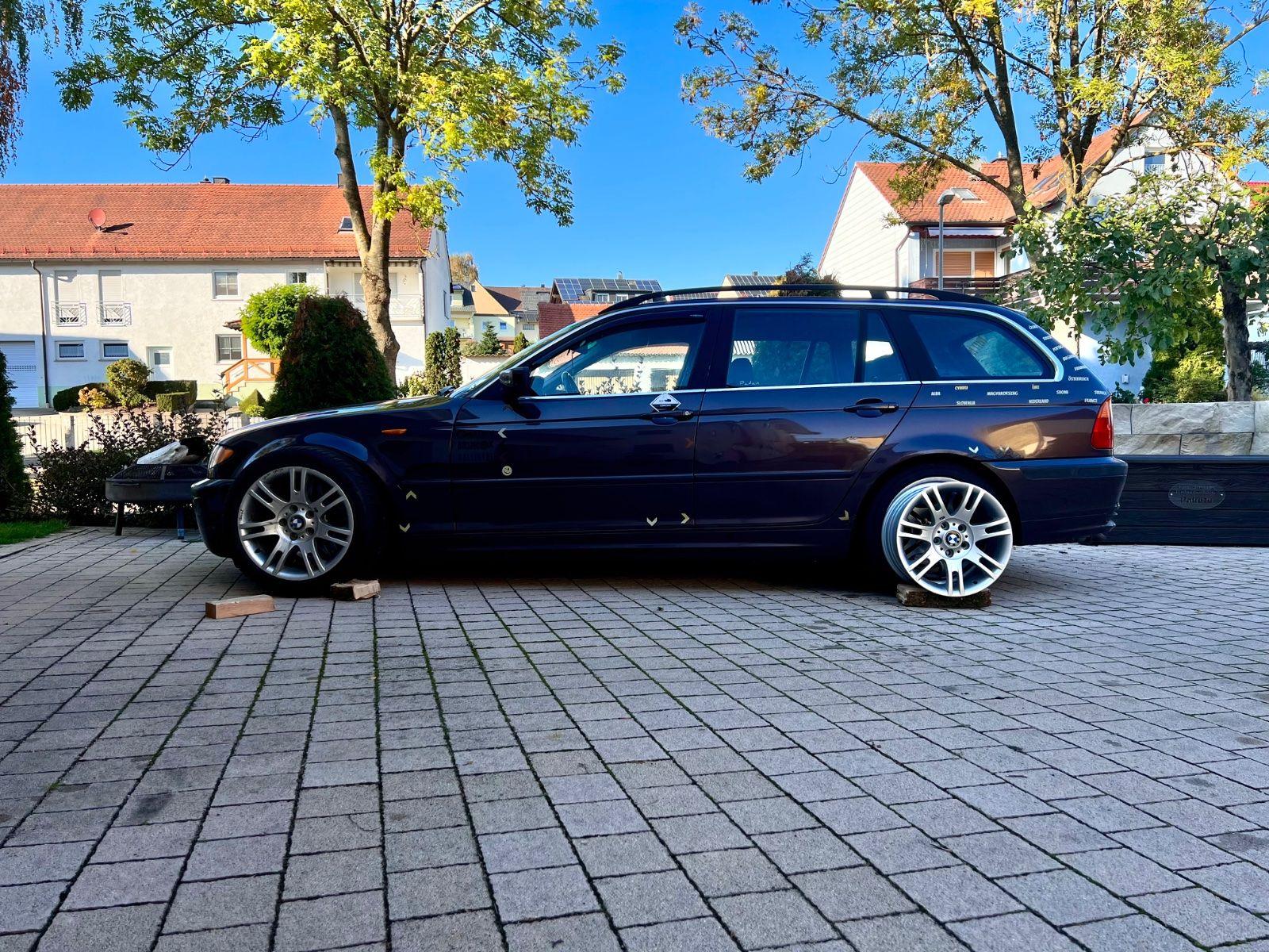 BMW 330