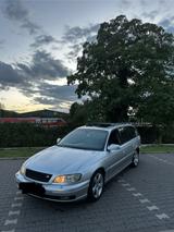 Opel Omega 2.5 diesel - Opel Omega mit Diesel-Antrieb: Kombi