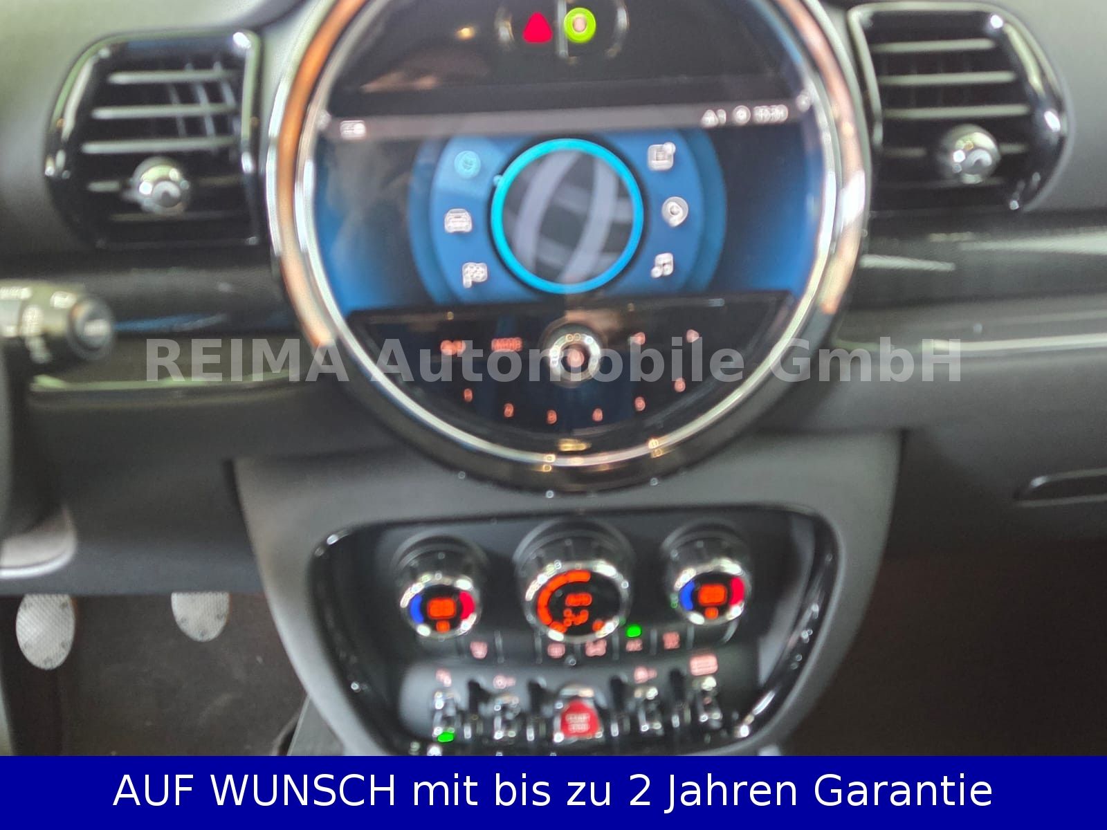 Fahrzeugabbildung MINI 2,0D Clubman Cooper D, LED, Navi, Digital