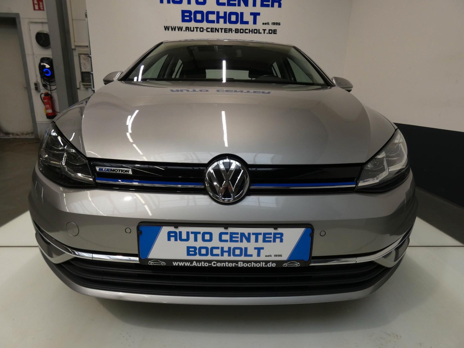Volkswagen Golf VII Lim. Highline BlueMotion*Navi*Klimaaut