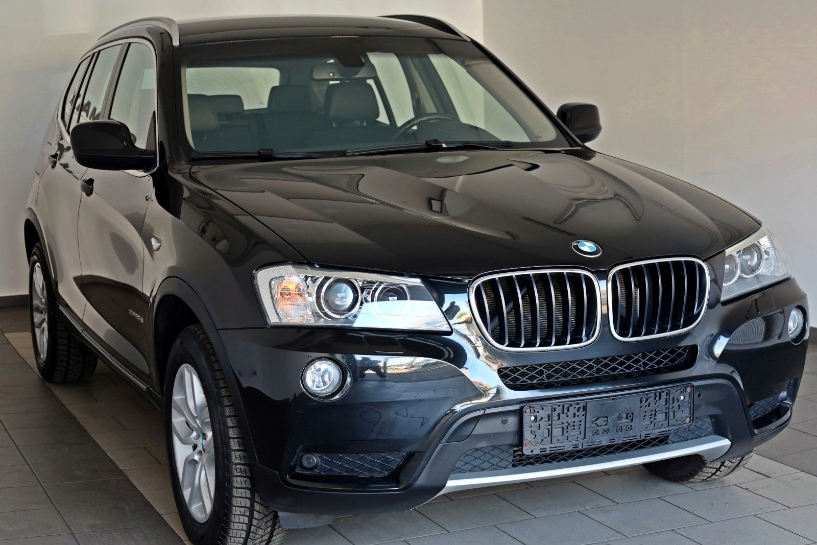 Fahrzeugabbildung BMW X3 xDrive 20d, X line,T.Leder,Navi,SH,Kamera,AHK