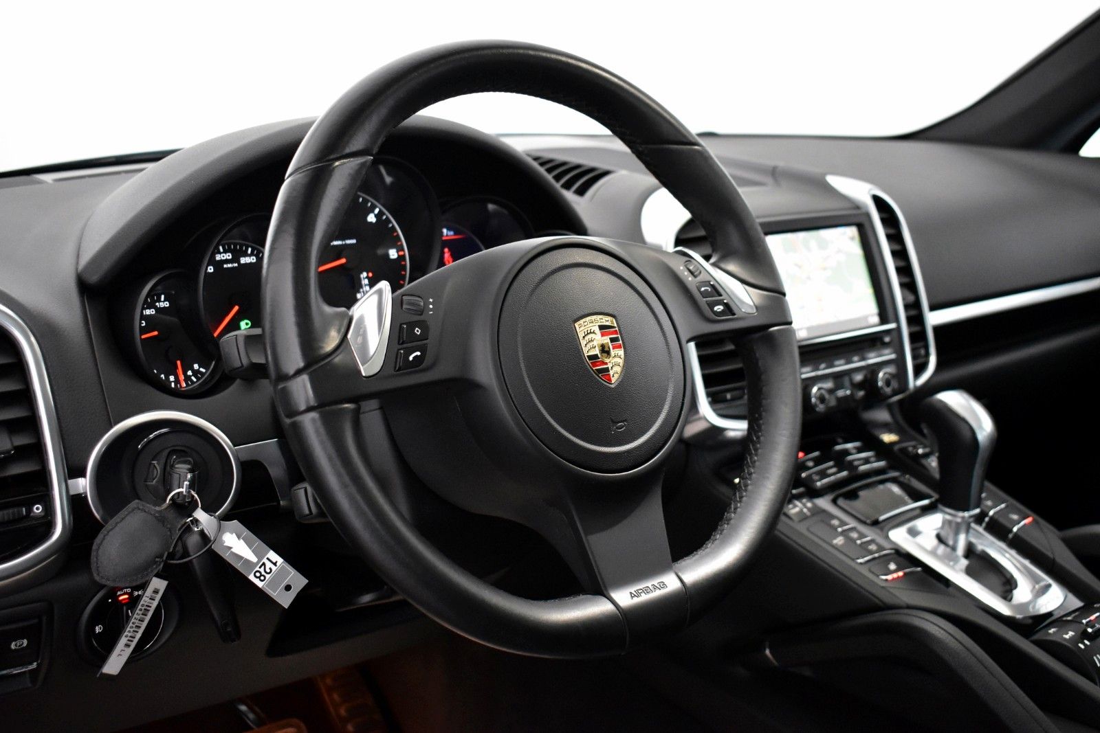 Fahrzeugabbildung Porsche Cayenne Diesel ,Panorama,Navi,Memory,LM 22"+WR