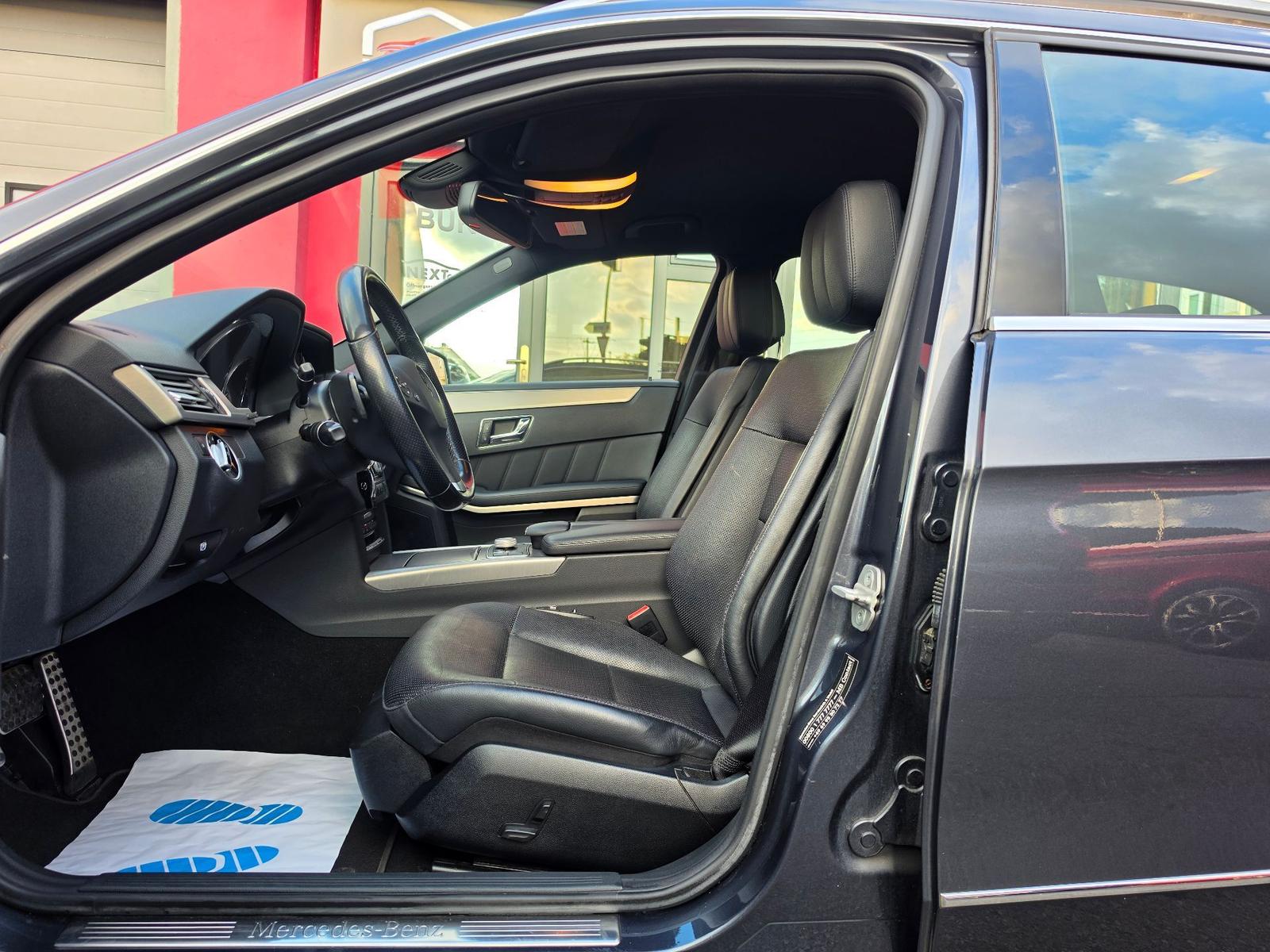 Mercedes-Benz E350 2011 — photo 14