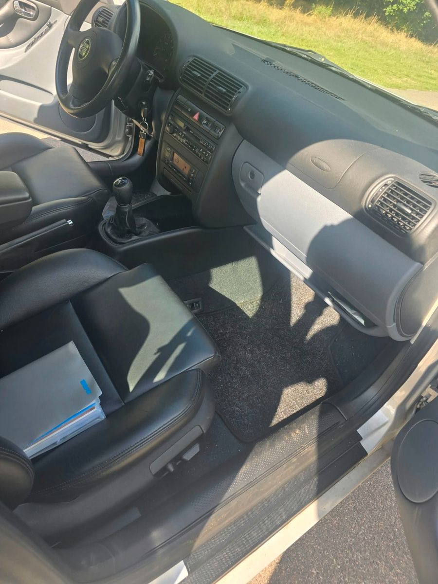 Fahrzeugabbildung SEAT Toledo Executive V5 2.3  110KW an Bastler