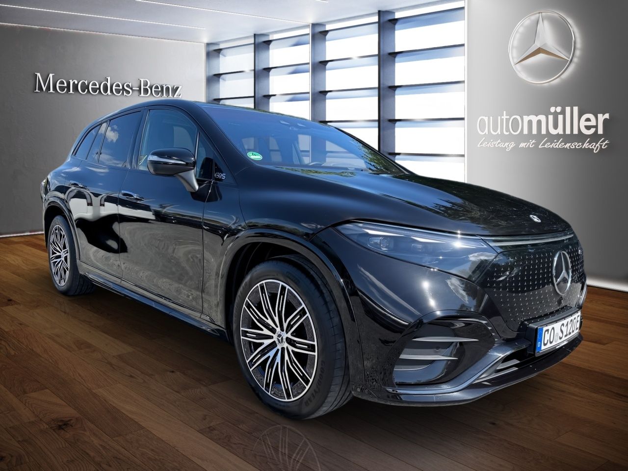 Fahrzeugabbildung Mercedes-Benz EQS 450 4M SUV AMG AHK Airmatic Pano 7-Sitzer