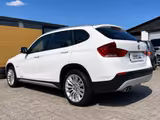 BMW X1 25 i xDrive Pano|X-Drive|SitzhzKlima|PDC|Temp - BMW X1: Drive