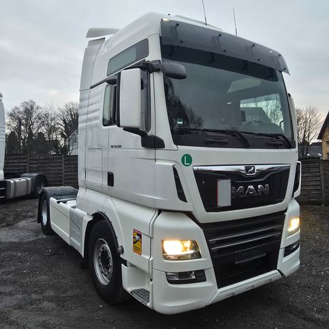 MAN TGX 1 ESP NEU TÜV NEU STANDHEIZUNG STANDKLIM