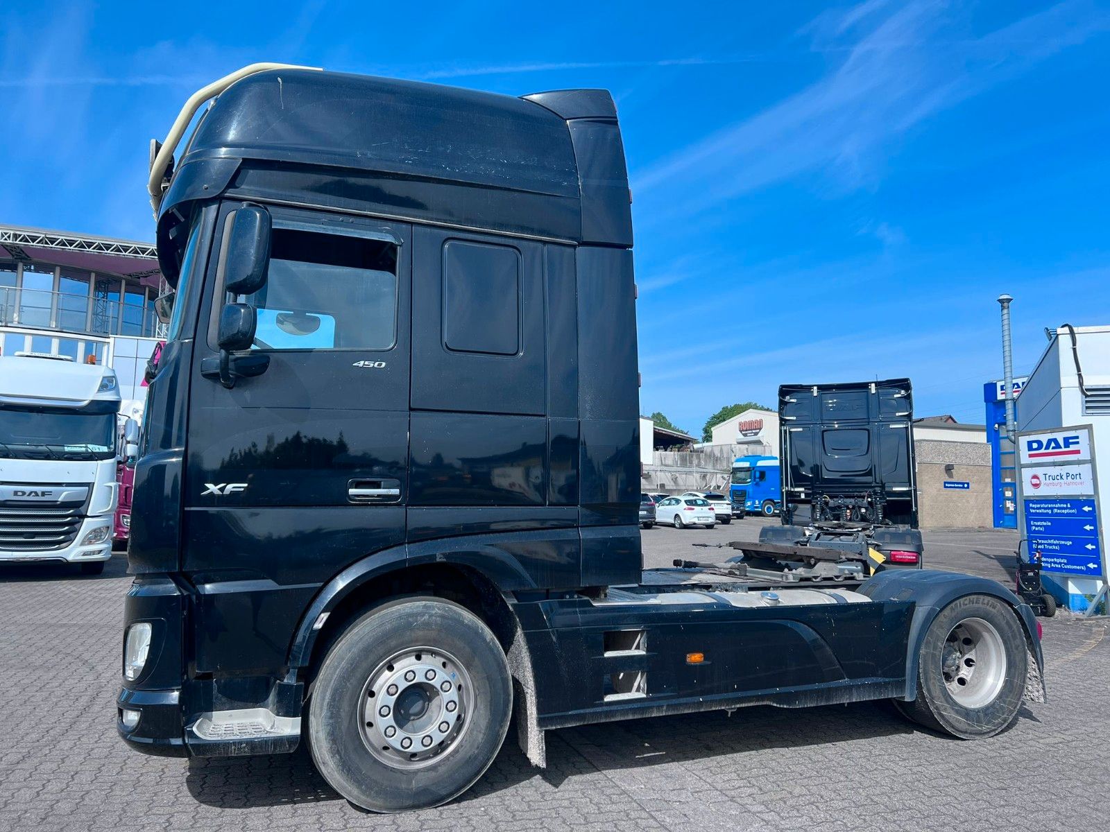 Fahrzeugabbildung DAF 2 Stück XF 450 FT, SSC, Hydr.