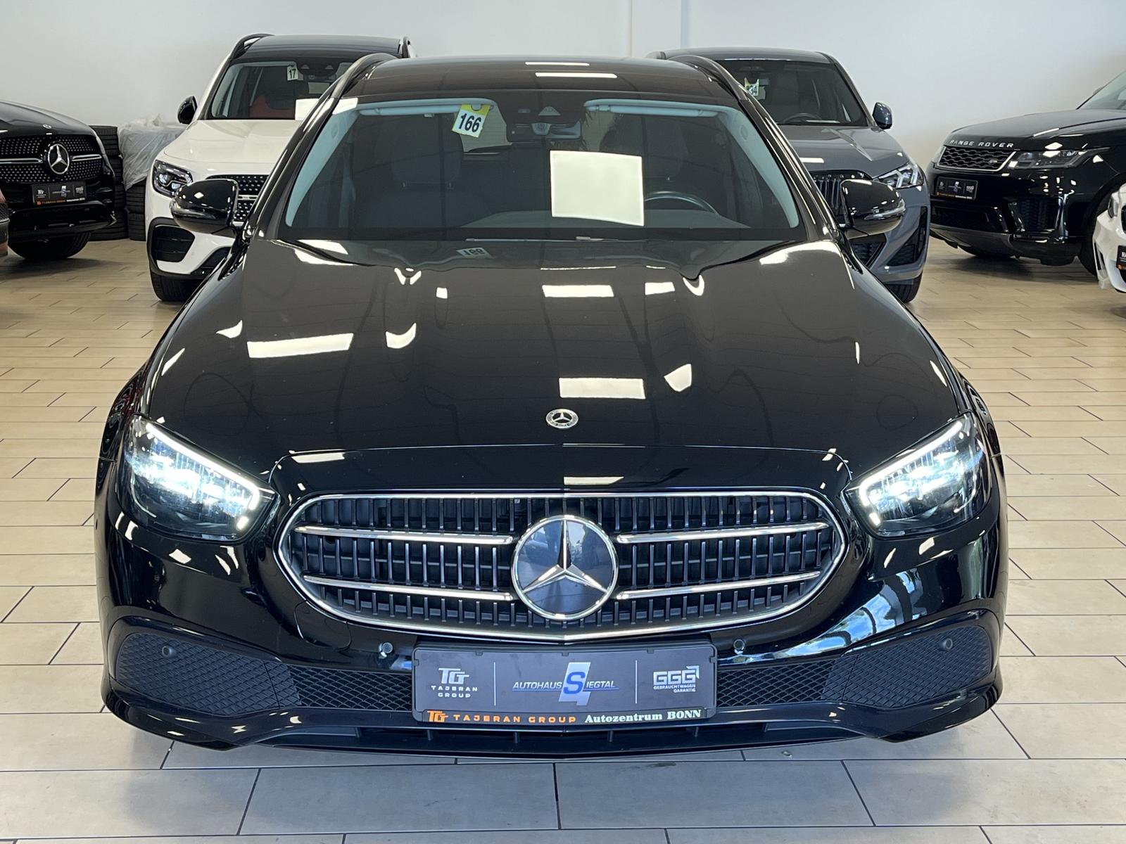 Mercedes-Benz E 220 AHK*Navi*ACC*R-Cam*SHZ*Pano*Night-Paket