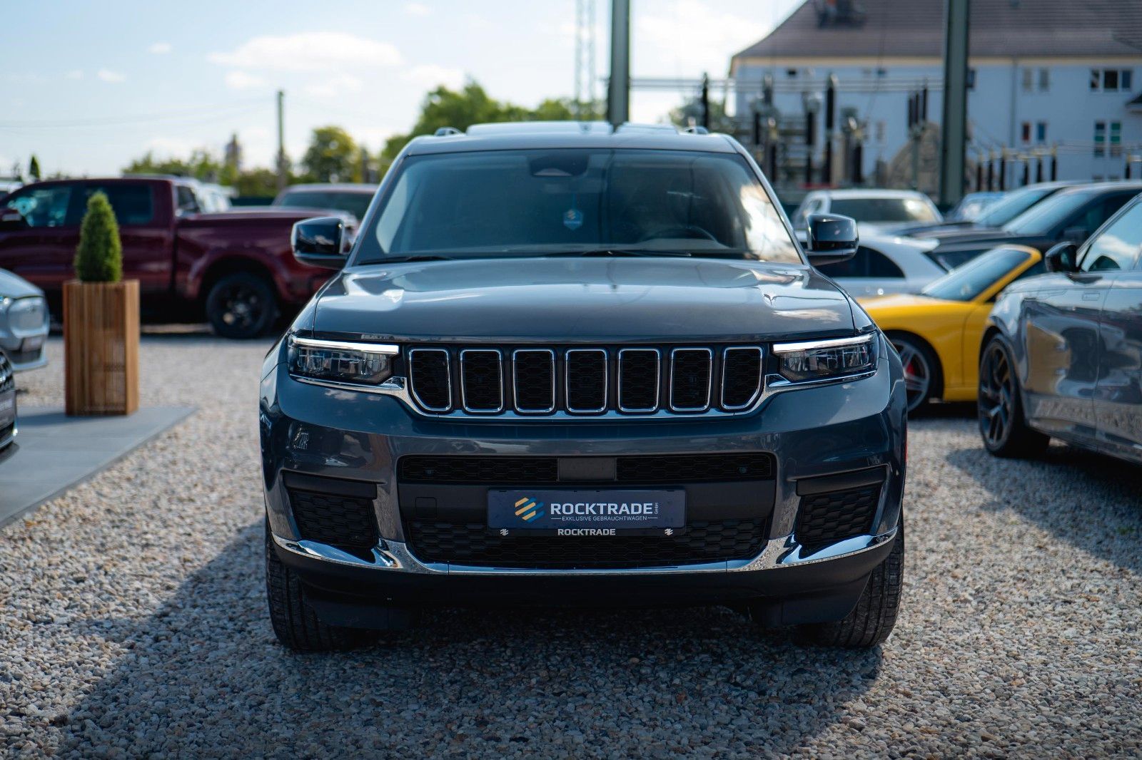 Fahrzeugabbildung Jeep Grand Cherokee 3.6 4x4 LAREDO L ACC Kamera 19%