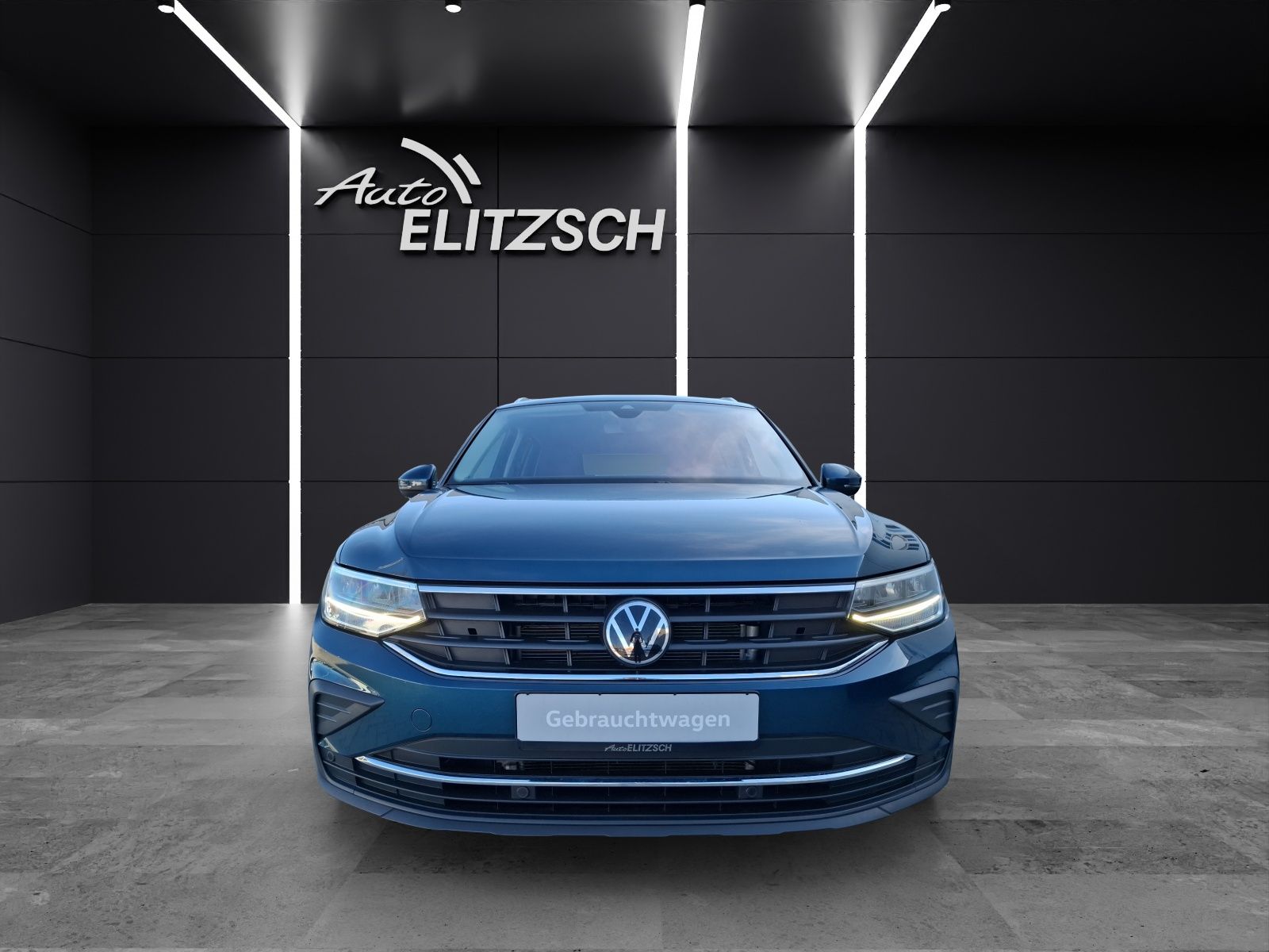 Fahrzeugabbildung Volkswagen Tiguan TSI Active DSG LED Navi ACC RFK SH 18"