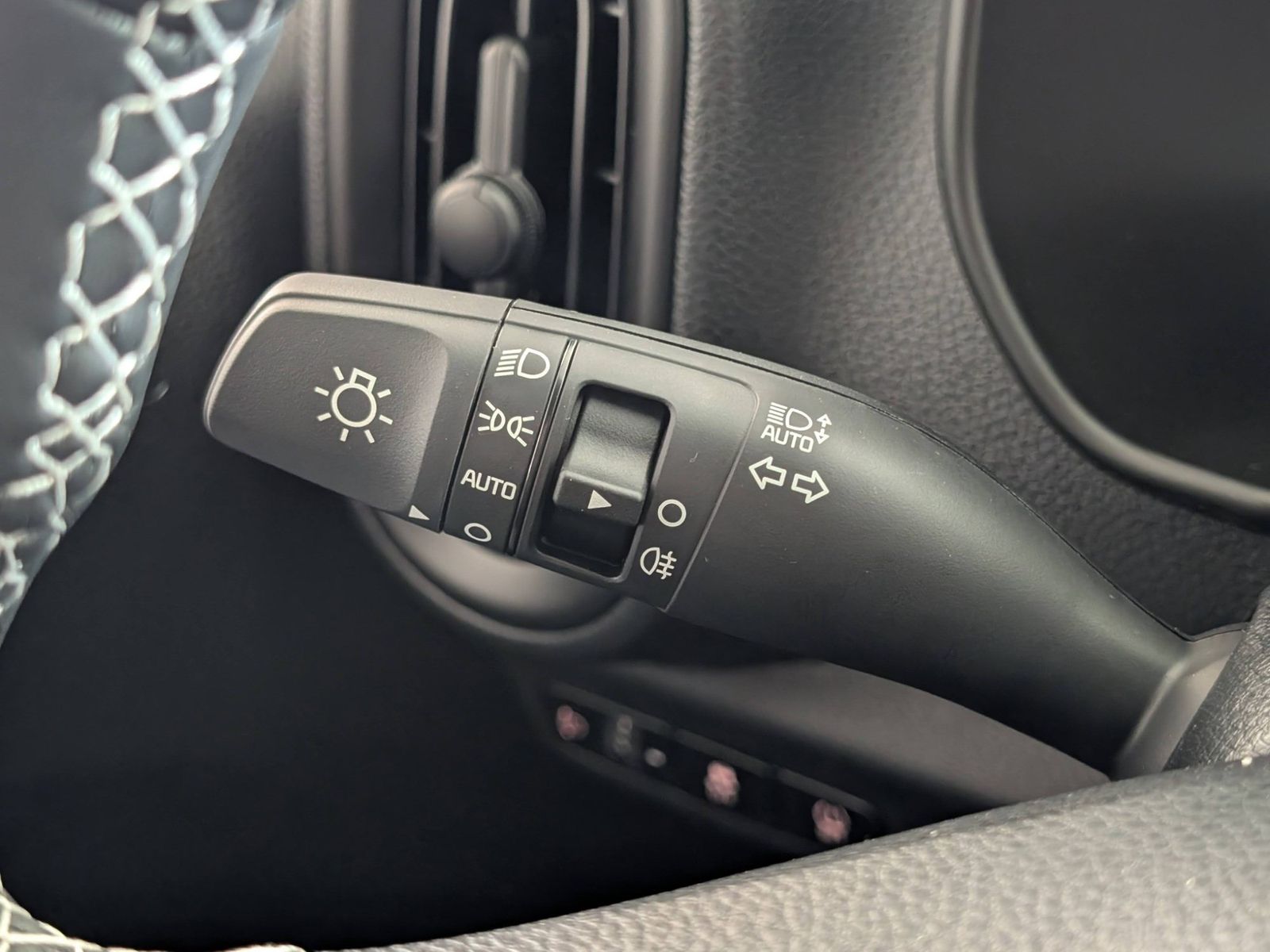 KIA Picanto 1.0 GDI MT Spirit LED SHZ Navi – Bild 29