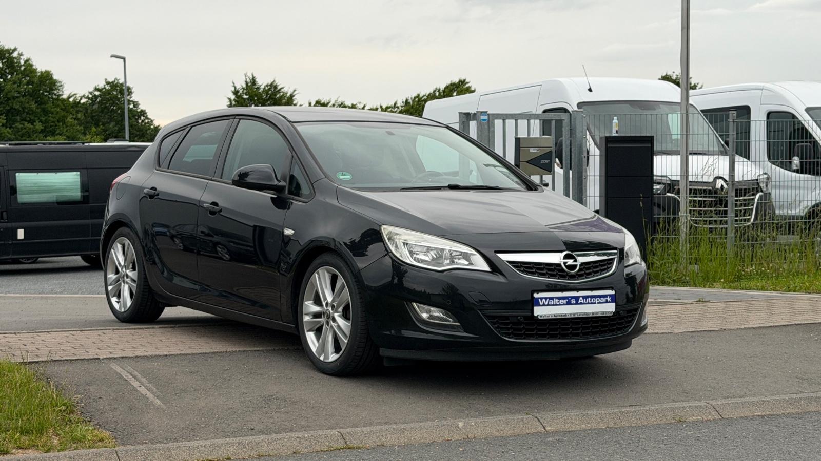 Opel Astra J Lim. 5-trg. Design Edition