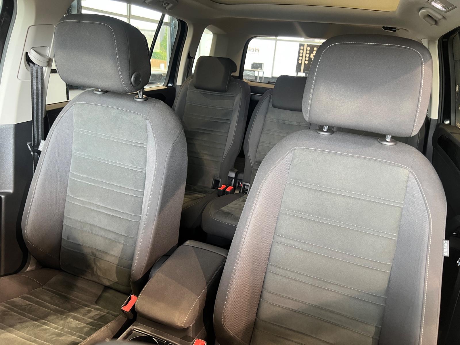 Volkswagen Touran Highline*ALCANTARA*PANO*AHK